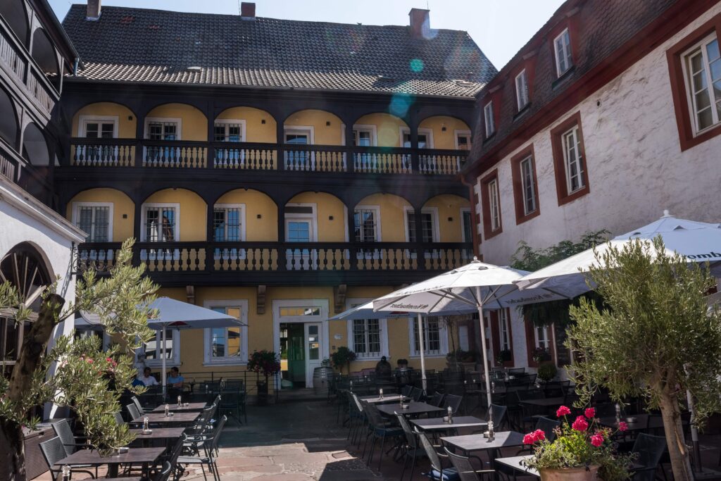 Innenhof des Heiligenthaler Hof Aparmtenthotel Landau
